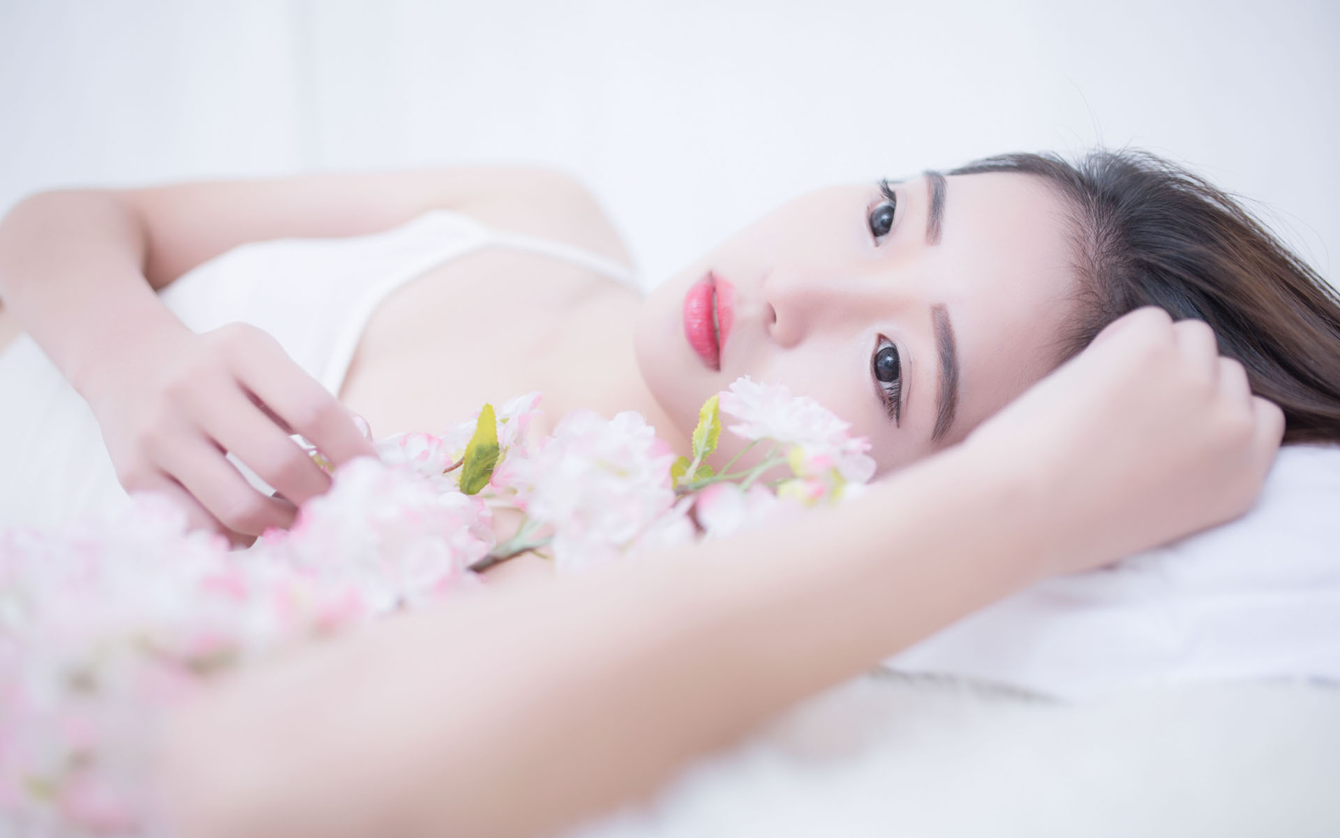 国家移民管理局：上半年免签入境外国人1364万人次